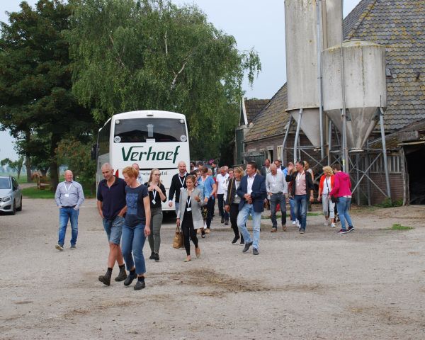 Op het erf
