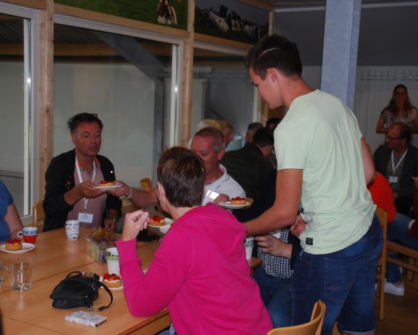 Aan de koffie